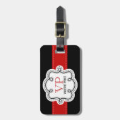 赤によってステッチされるリボンのパーソナライズでガーリーなモノグラム ラゲッジタグ (正面縦)