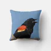 赤によって飛ぶクロドリ クッション (裏面)