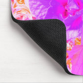 赤に紫とホットピンクの梅熱狂するハイビスカス マウスパッド (コーナー)