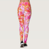 赤に紫とホットピンクの梅熱狂するハイビスカス レギンス (裏面)