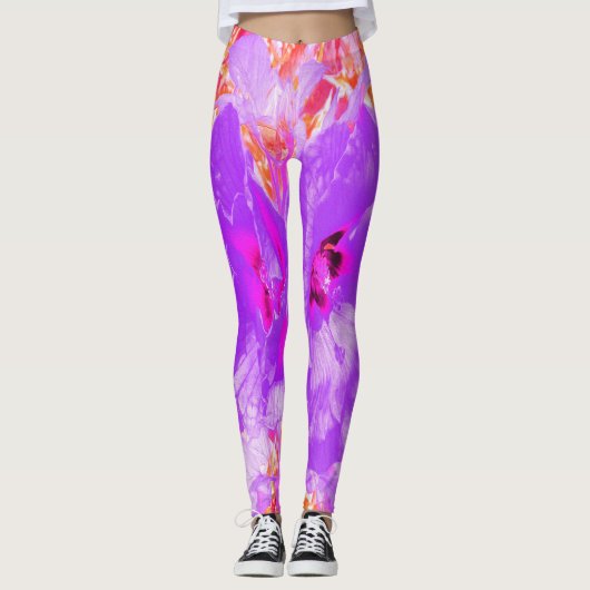 赤に紫とホットピンクの梅熱狂するハイビスカス レギンス (正面)