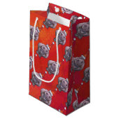 赤のサンタの帽子パターンのかわいいカバ スモールペーパーバッグ (正面アングル)