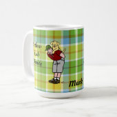 赤のパーソナライズなイエロー・ラブラドール・レトリーバーのお父さんの格子縞 コーヒーマグカップ (正面左)