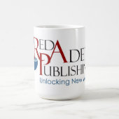 赤の熟達した出版のマグ コーヒーマグカップ (中央)