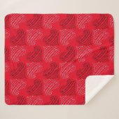 赤の白黒の交互ハート線 シェルパブランケット (正面(横))