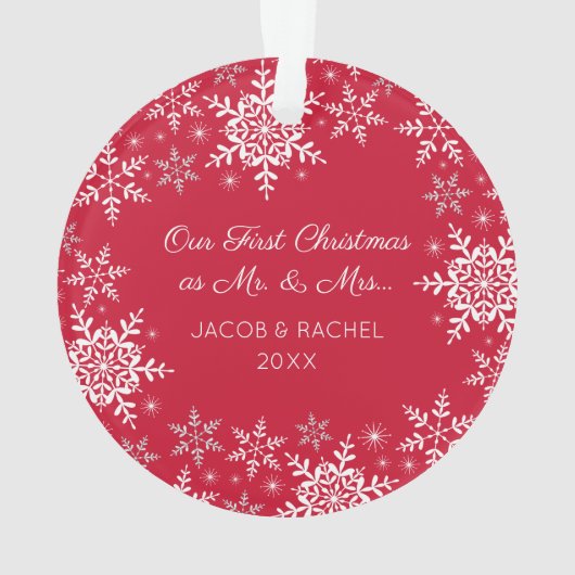赤の私達の初めてのクリスマスの結婚したな雪片 オーナメント (裏面)