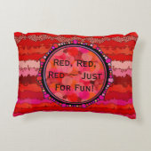 赤の色合いのCanyonlandsをカスタマイズ アクセントクッション (裏面)