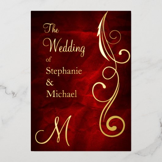 赤の金ゴールド上のモノグラムと結婚渦巻き 箔招待状 (正面)