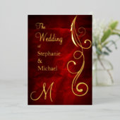 赤の金ゴールド上のモノグラムと結婚渦巻き 箔招待状 (立ち正面)