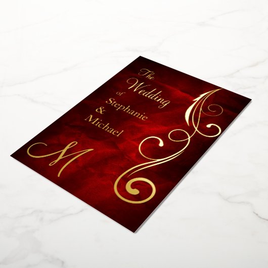 赤の金ゴールド上のモノグラムと結婚渦巻き 箔招待状 (回転した状態)