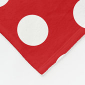 赤はっきりしたの白水玉模様 フリースブランケット (角)