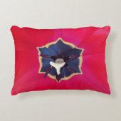 赤はっきりしたチューリップ花マクロ自然写真 アクセントクッション (正面)