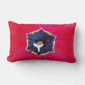 赤はっきりしたチューリップ花マクロ自然写真 ランバークッション (正面)