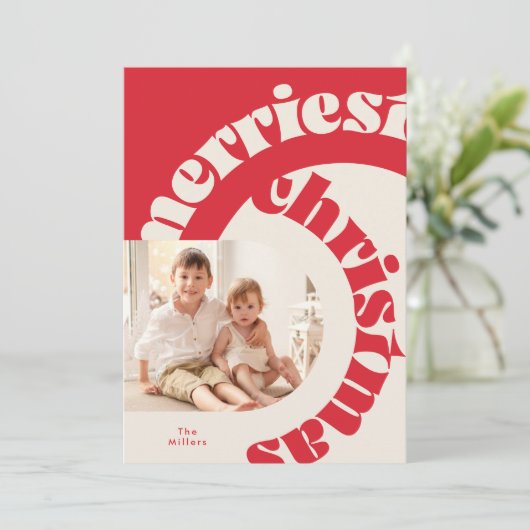 赤はっきりしたモダンタイポグラフィChristmas One写真 シーズンカード (スタンド正面)