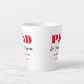 赤はっきりした名博士号卒業 カフェラテマグ (正面)