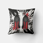 赤は小剣の靴のかかとのはね及び滴りに底を付けます クッション (裏面)