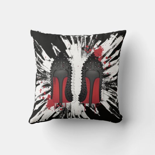 赤は小剣の靴のかかとのはね及び滴りに底を付けます クッション (裏面)