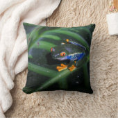 赤は葉のカエルを注目します クッション (ブランケット)