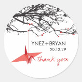 赤ぶら下がった折り紙紙クレーンシックアジア結婚ズ ラウンドシール (正面)