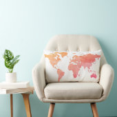 赤みを帯びたピンクの世界地図 ランバークッション (椅子)