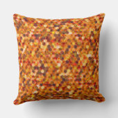 赤みを帯びた色調の斑点に六角のモザイク クッション (裏面)