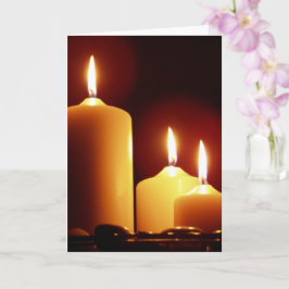 赤みを帯びた輝きを放つ穏やかな蝋燭 カード