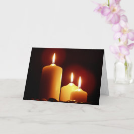 赤みを帯びた輝きを放つ穏やかな蝋燭 カード