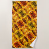 赤みを帯びた黄色の破片とシェイプの生成 ビーチタオル (正面)