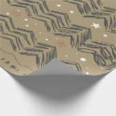 赤や灰色のクリスマスツリー、星、雪片 ラッピングペーパー (角)