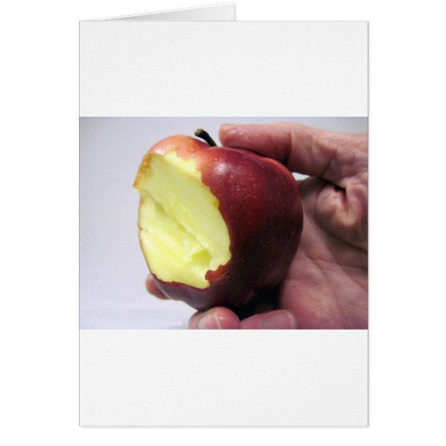 赤りんごを噛む (正面)