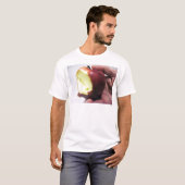 赤りんごを噛む Tシャツ (正面フル)