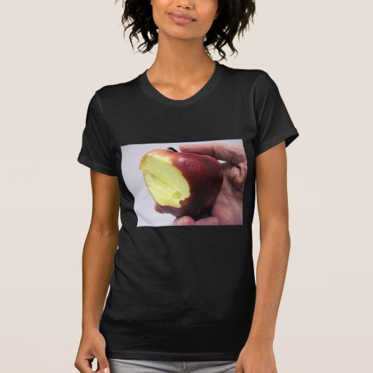 赤りんごを噛む Tシャツ (正面)