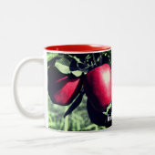 赤りんご部分色パーソナライズされた ツートーンマグカップ (左)