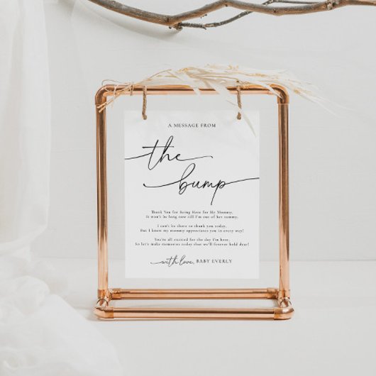 赤んエレガント坊がバンプサインからメッセージをシャワーで浴びる ポスター