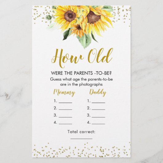 赤ん坊がシャワーに行く途中のひまわり老いた両親 (正面)