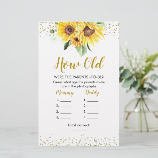 赤ん坊がシャワーに行く途中のひまわり老いた両親 (スタンド正面)