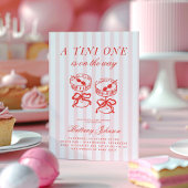 赤ん坊のシャワーが途中にある 招待状