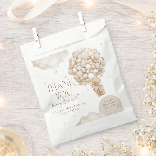 赤ん坊のシャワー男女兼用を心待ちにする フェイバーバッグ (クリップ留めされた状態)