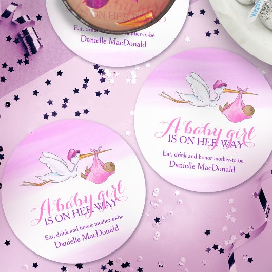 赤ん坊の女の子がピンク色に染まって行く ラウンドペーパーコースター