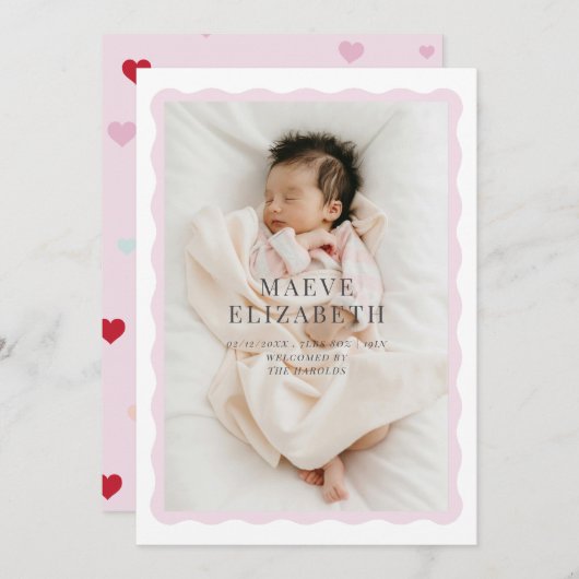 赤ん縁ど坊の女の子のための波打つ可愛いデザイン 案内状 (正面/裏面)