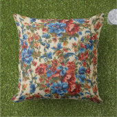 赤イタリアンと青の緑豊かな離れ花 アウトドアクッション (芝生)