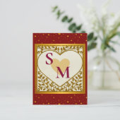 赤イニシャルとゴールドハートのバレンタインデー ポストカード (スタンド正面)