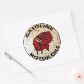 赤インディアンガソリンヴィンテージの看板さびれた。 ラウンドシール (封筒)