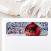 赤エレガントいクリスマスボール、雪、《写真》ぼけ味 ラベル (インサイチュ)