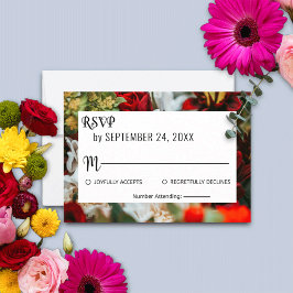 赤エレガントいバラが花を咲かせ結婚る 出欠カード