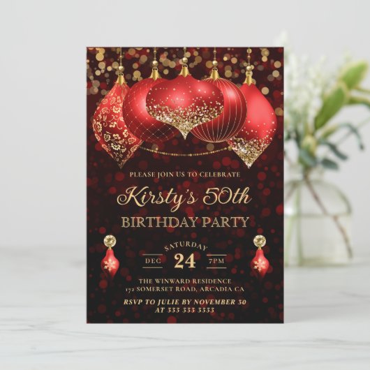 赤エレガントと金ゴールドのクリスマスボーブル50誕生日 招待状 (スタンド正面)