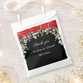 赤エレガントと黒のバラの花結婚 フェイバーバッグ (クリップ留めされた状態)