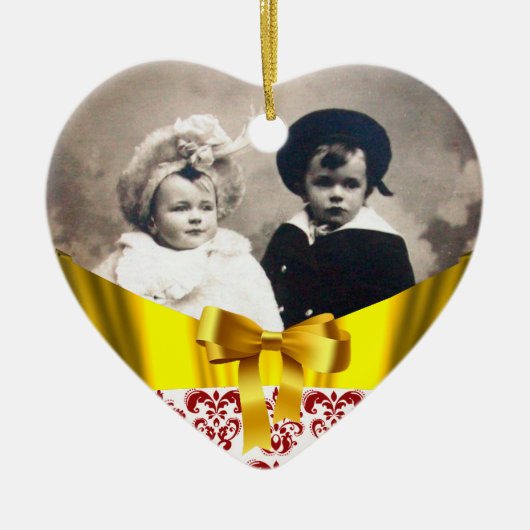 赤エレガント白ダマスクリボン写真テンプレート セラミックオーナメント (正面)