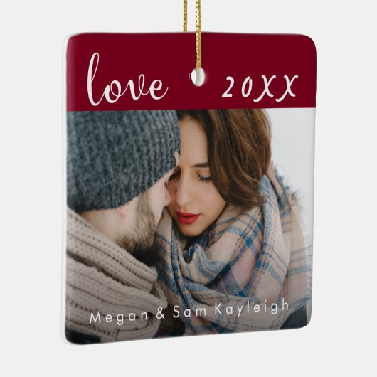 赤エレガント色恋愛写真と名前の付いたデート セラミックオーナメント (右)