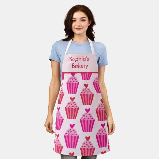 赤カスタムとピンクのハート エプロン (着用した状態)